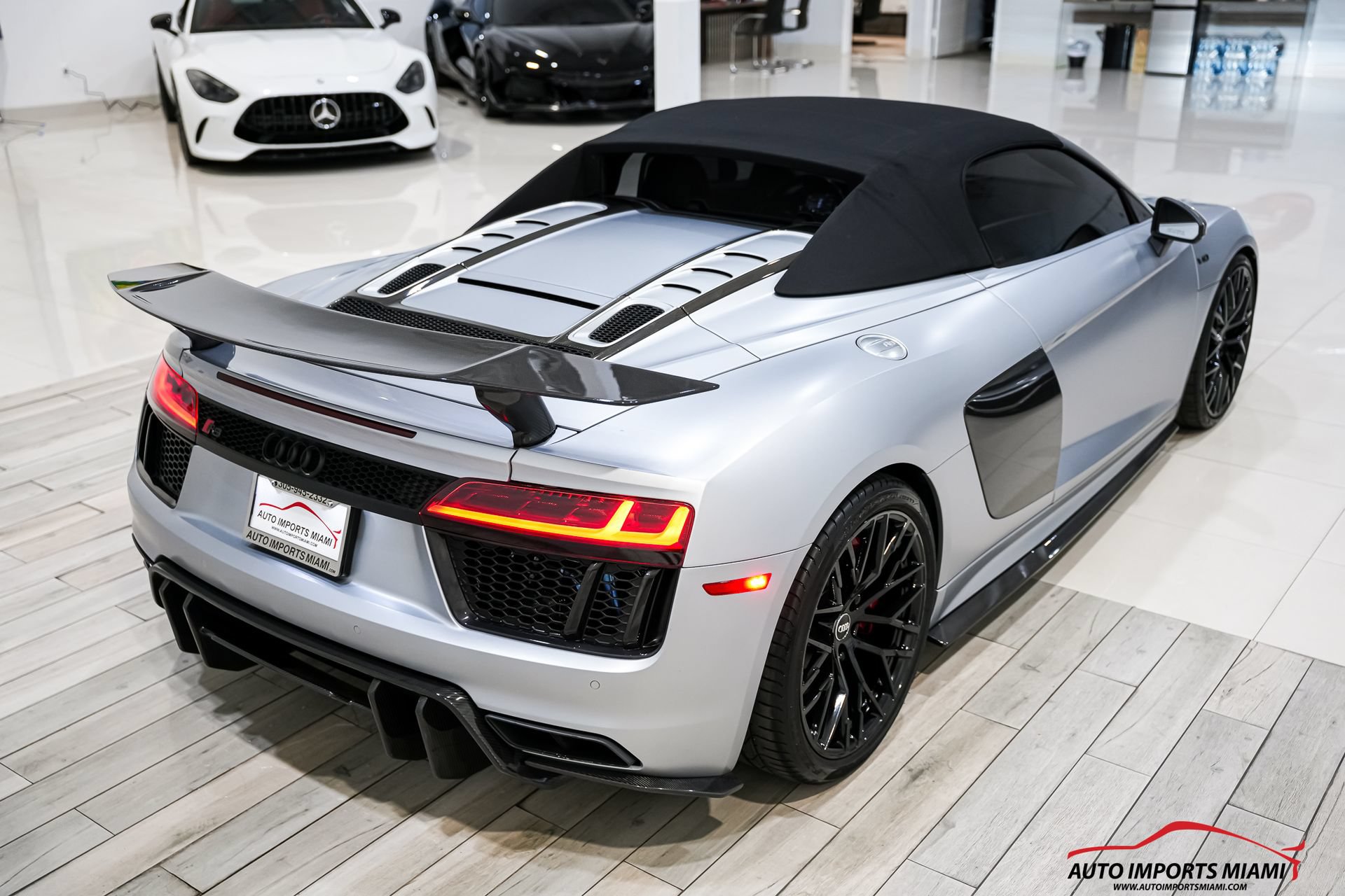 Used 2018 Audi R8 V10 w/ Carbon Exterior Package AWD/4WD image 52