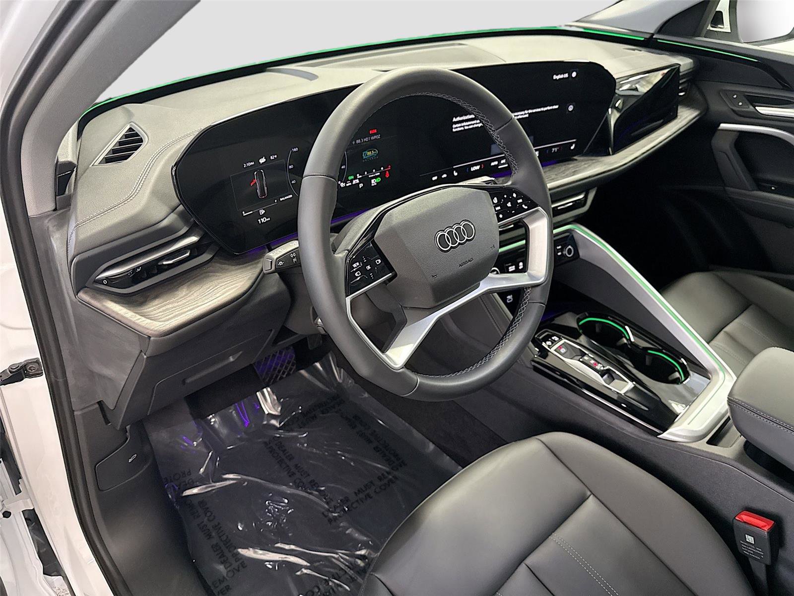 Certified 2025 Audi Q5 Premium w/ Convenience Package image 9