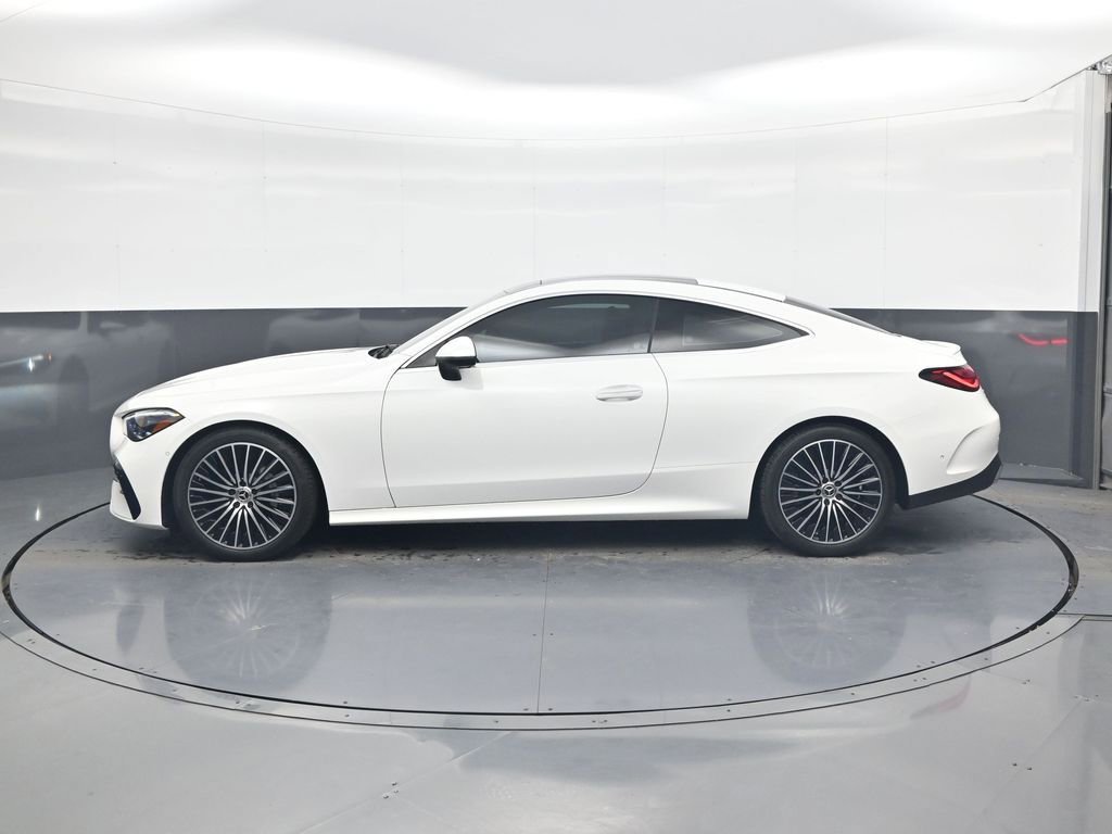 Used 2024 Mercedes-Benz CLE 300 4MATIC Coupe image 4