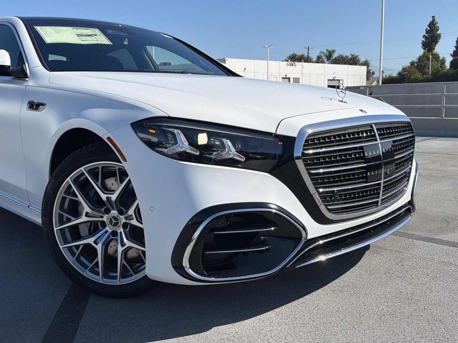 New 2027 Mercedes-Benz S 580 4MATIC Sedan image 3