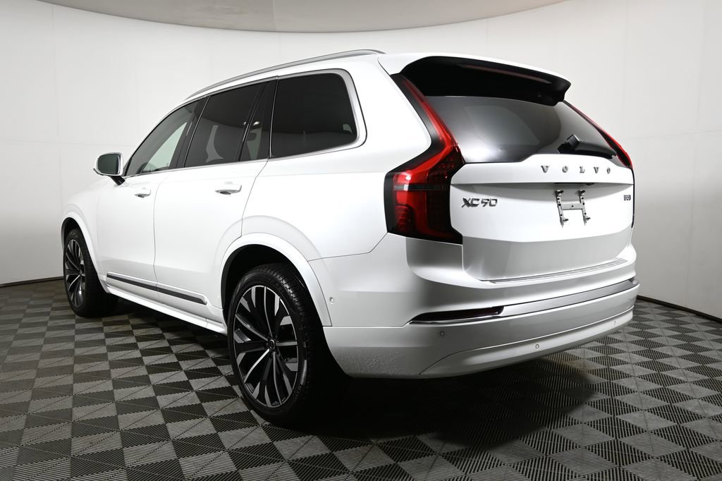 Used 2025 Volvo XC90 B5 Plus w/ Protection Package Premier image 5
