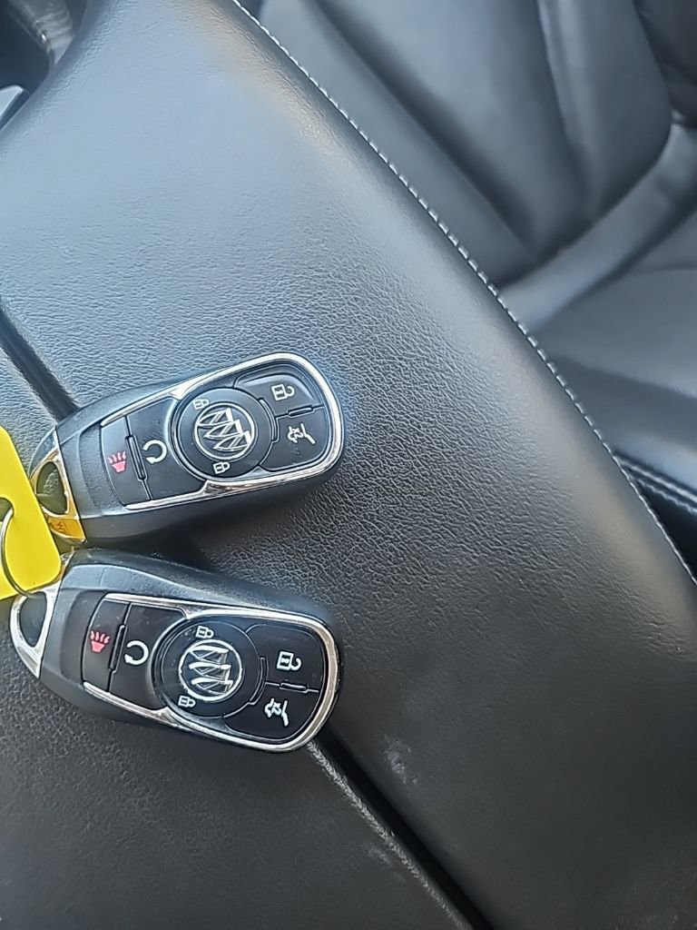 Used 2019 Buick Envision Essence image 22