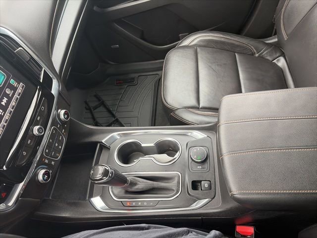 Used 2018 Chevrolet Traverse LT image 12