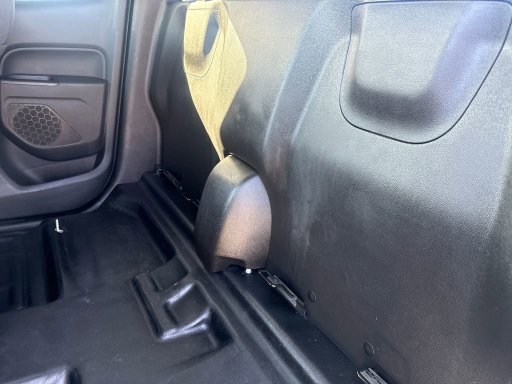 Used 2022 Chevrolet Colorado LT w/ Fleet Safety Package image 16