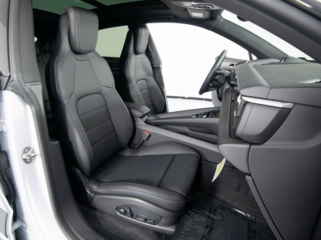 New 2026 Porsche Macan 4 Electric image 34