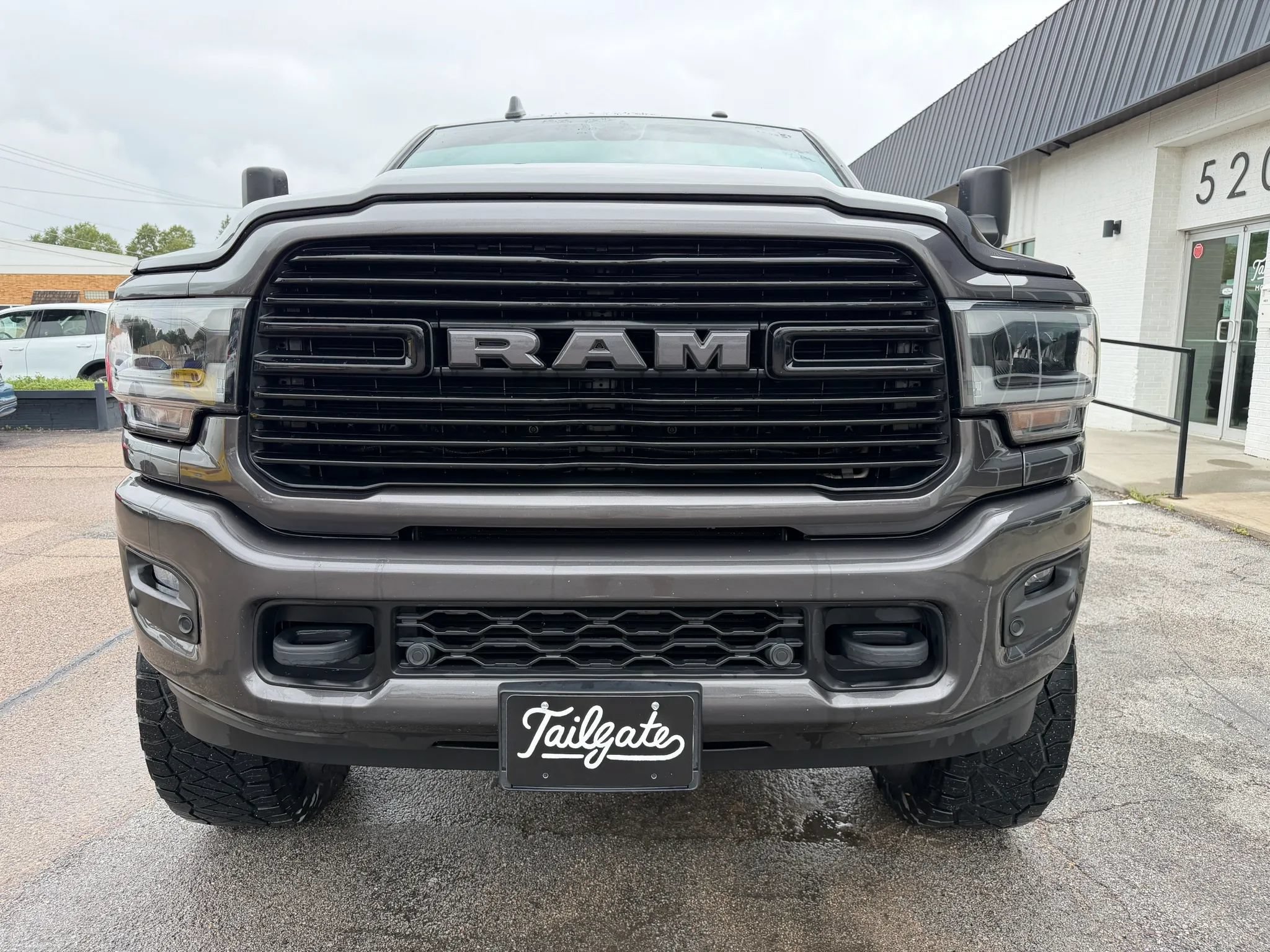 Used 2022 RAM 2500 Laramie AWD/4WD image 3