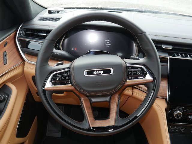 New 2025 Jeep Grand Cherokee L Summit image 12