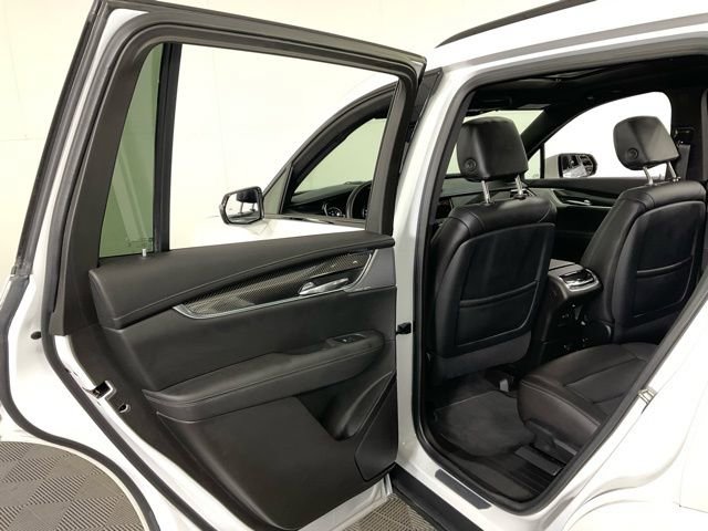 Certified 2023 Cadillac XT6 Sport w/ Technology Package image 28