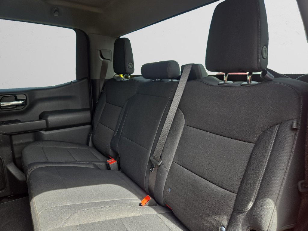Used 2025 Chevrolet Silverado 1500 Custom Trail Boss w/ Dark Appearance Package AWD/4WD image 15