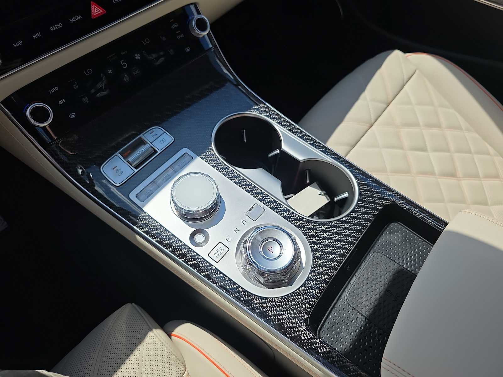 New 2026 Genesis GV70 3.5T Sport Prestige AWD/4WD image 15