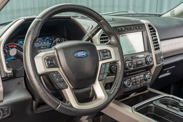 Used 2017 Ford F250 Lariat w/ Lariat Ultimate Package AWD/4WD image 24