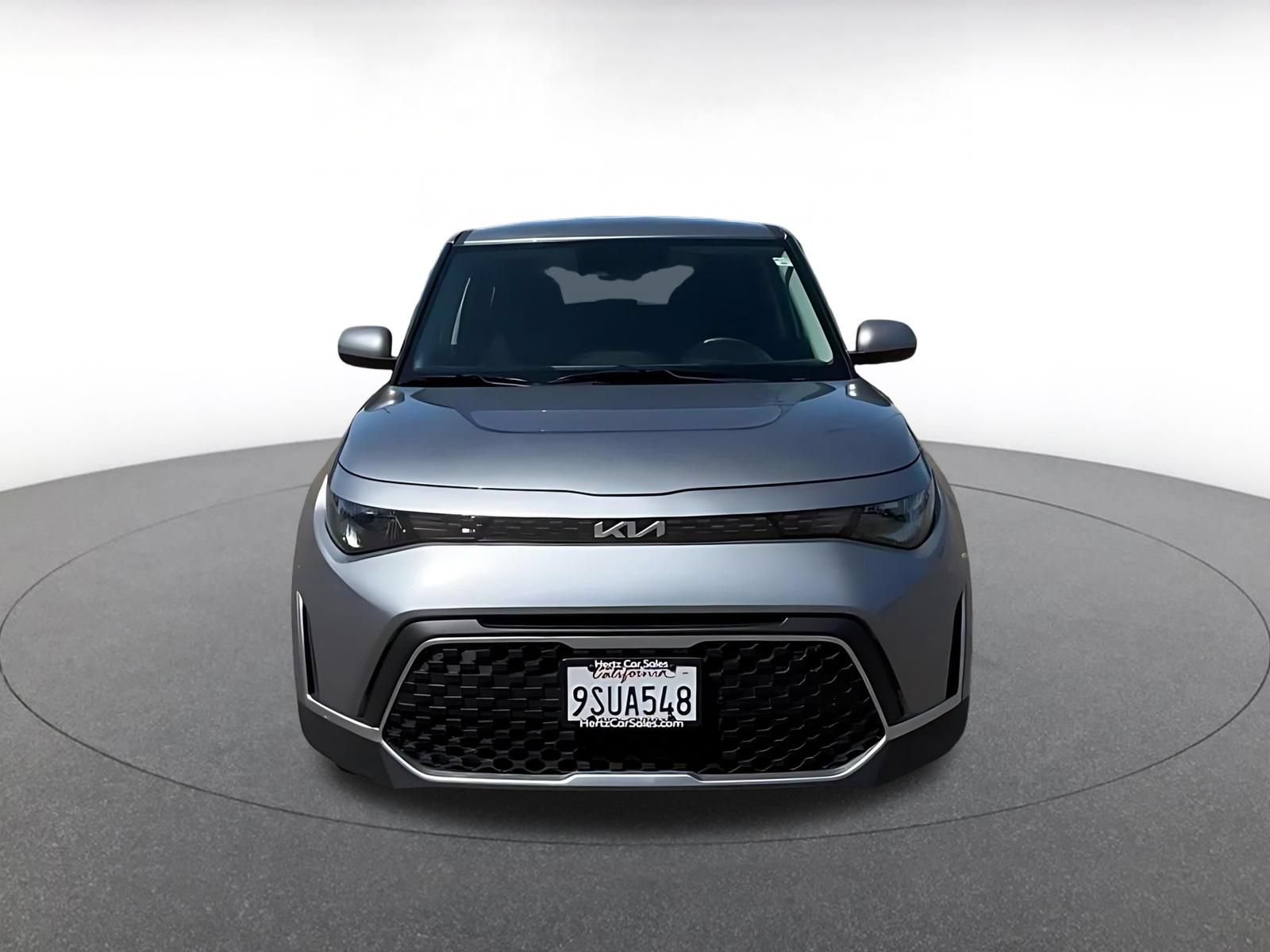 Used 2025 Kia Soul LX w/ LX Technology Package FWD image 4