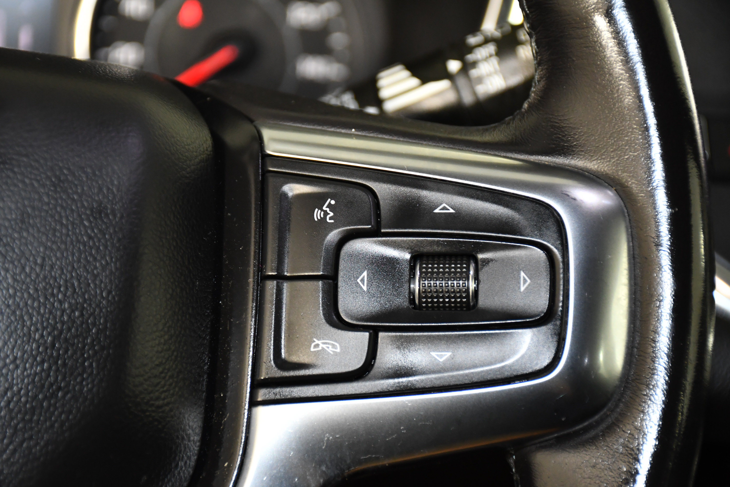 Used 2021 Chevrolet Blazer LT AWD/4WD image 21
