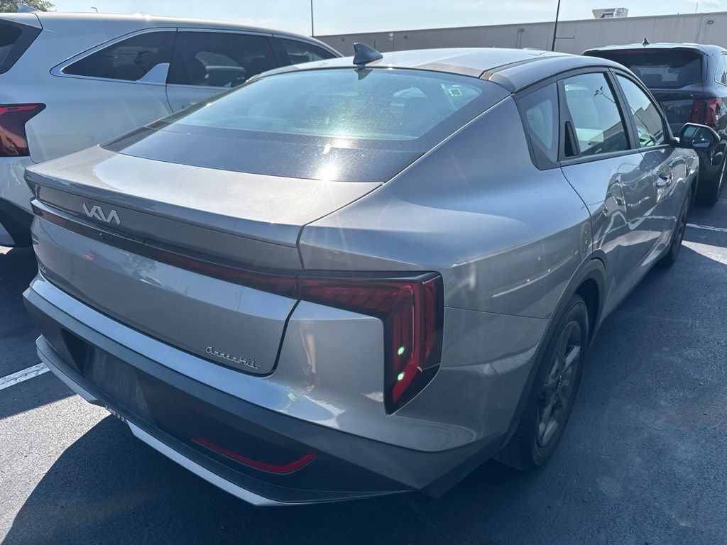 Used 2025 Kia K4 FWD image 3