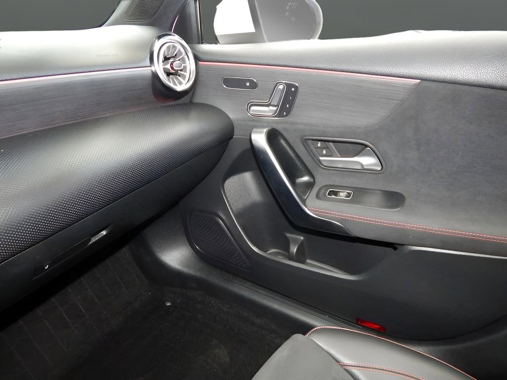 Used 2022 Mercedes-Benz A 220 4MATIC w/ AMG Line image 22