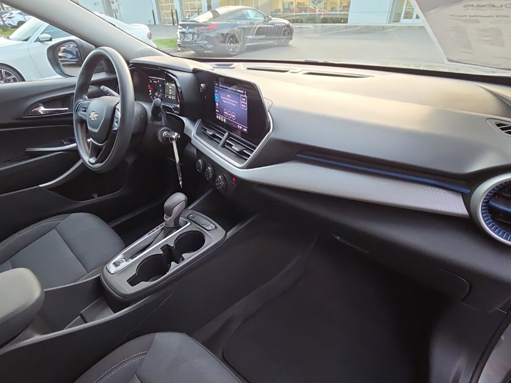 Used 2024 Chevrolet Trax LS w/ Driver Confidence Package image 20