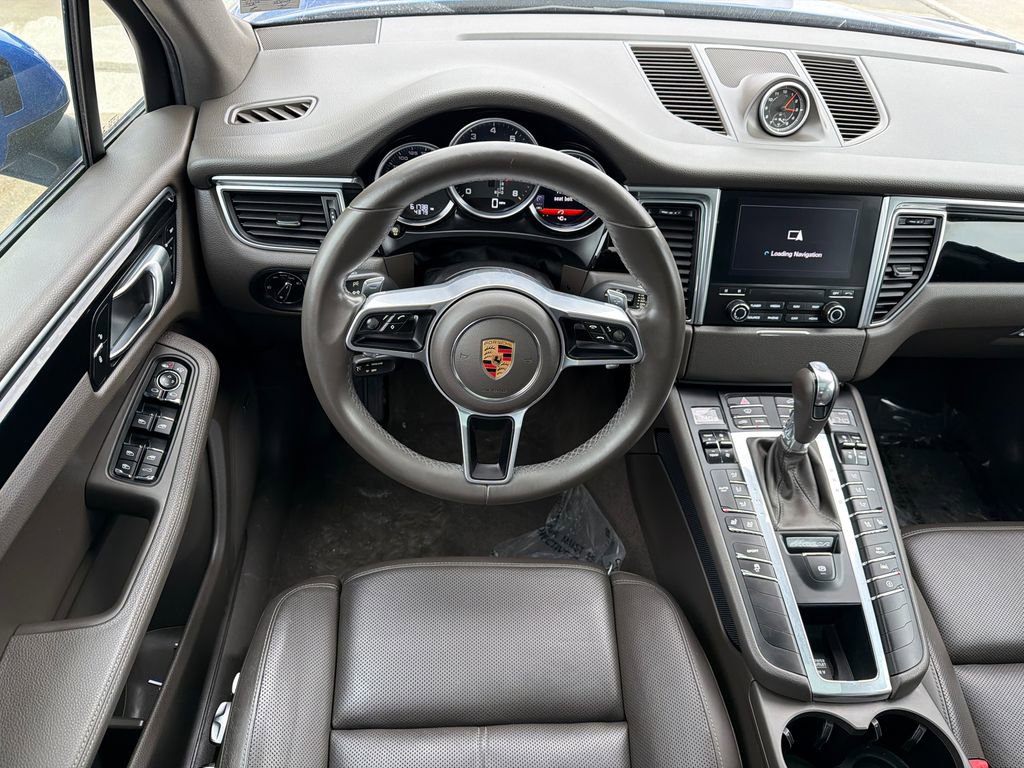 Used 2018 Porsche Macan image 19