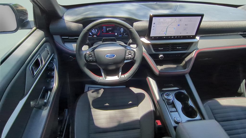 Used 2025 Ford Explorer ST-Line AWD/4WD image 12