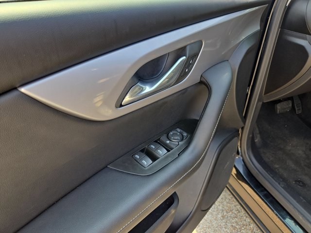 Used 2025 Chevrolet Blazer LT FWD image 14