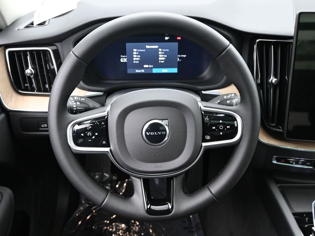 New 2026 Volvo XC60 T8 Plus w/ Protection Package Premier image 18
