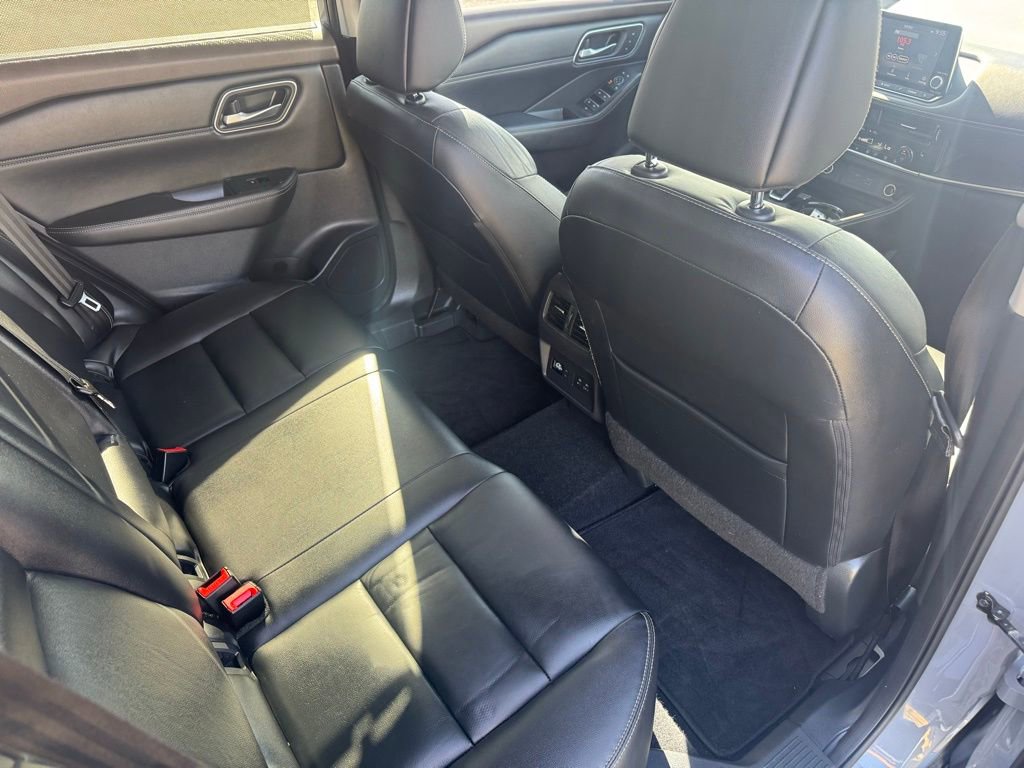 Used 2021 Nissan Rogue SL image 15