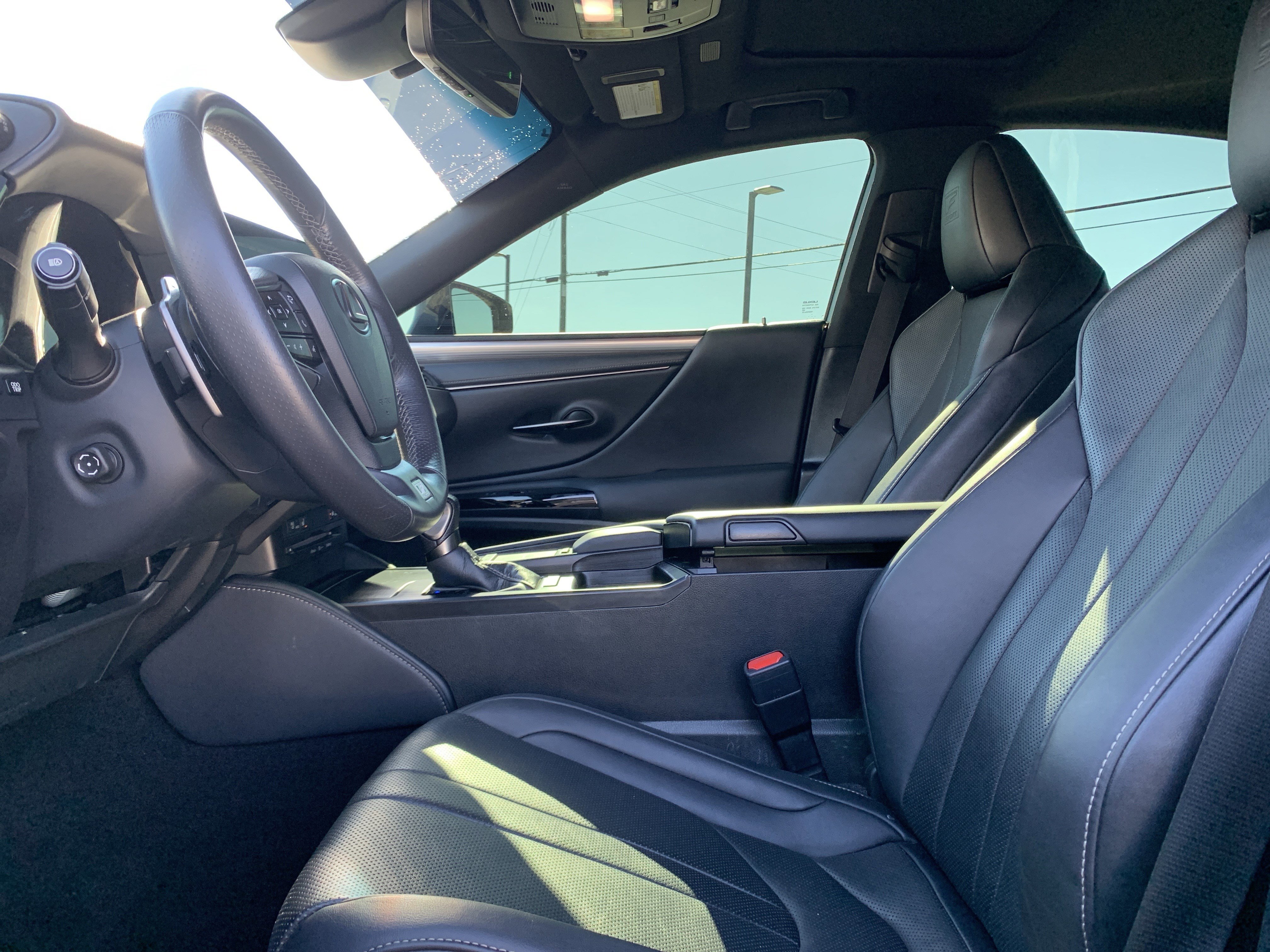 Certified 2022 Lexus ES 350 F Sport w/ Accessory Package image 16