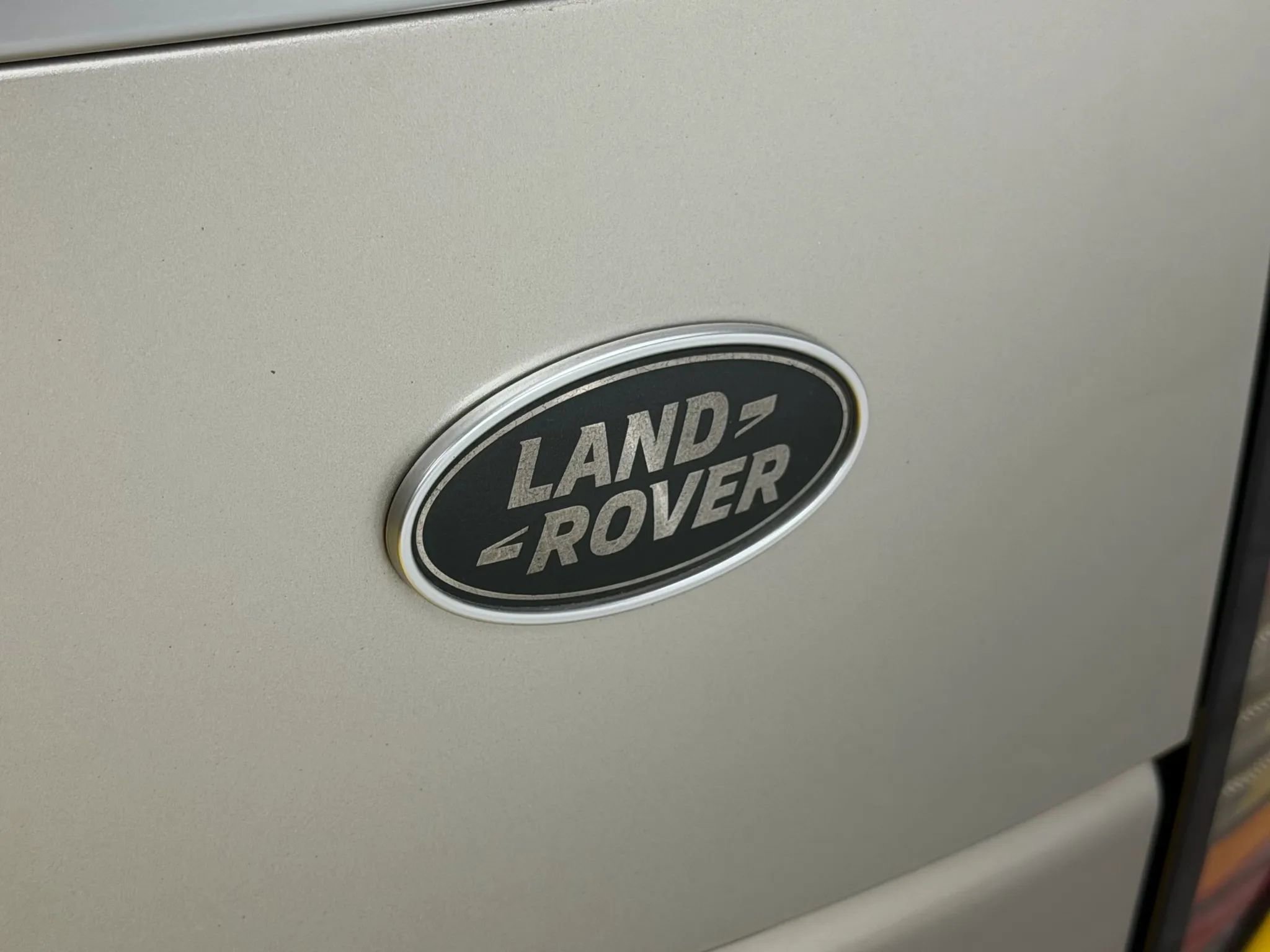 Used 2016 Land Rover Range Rover HSE image 12
