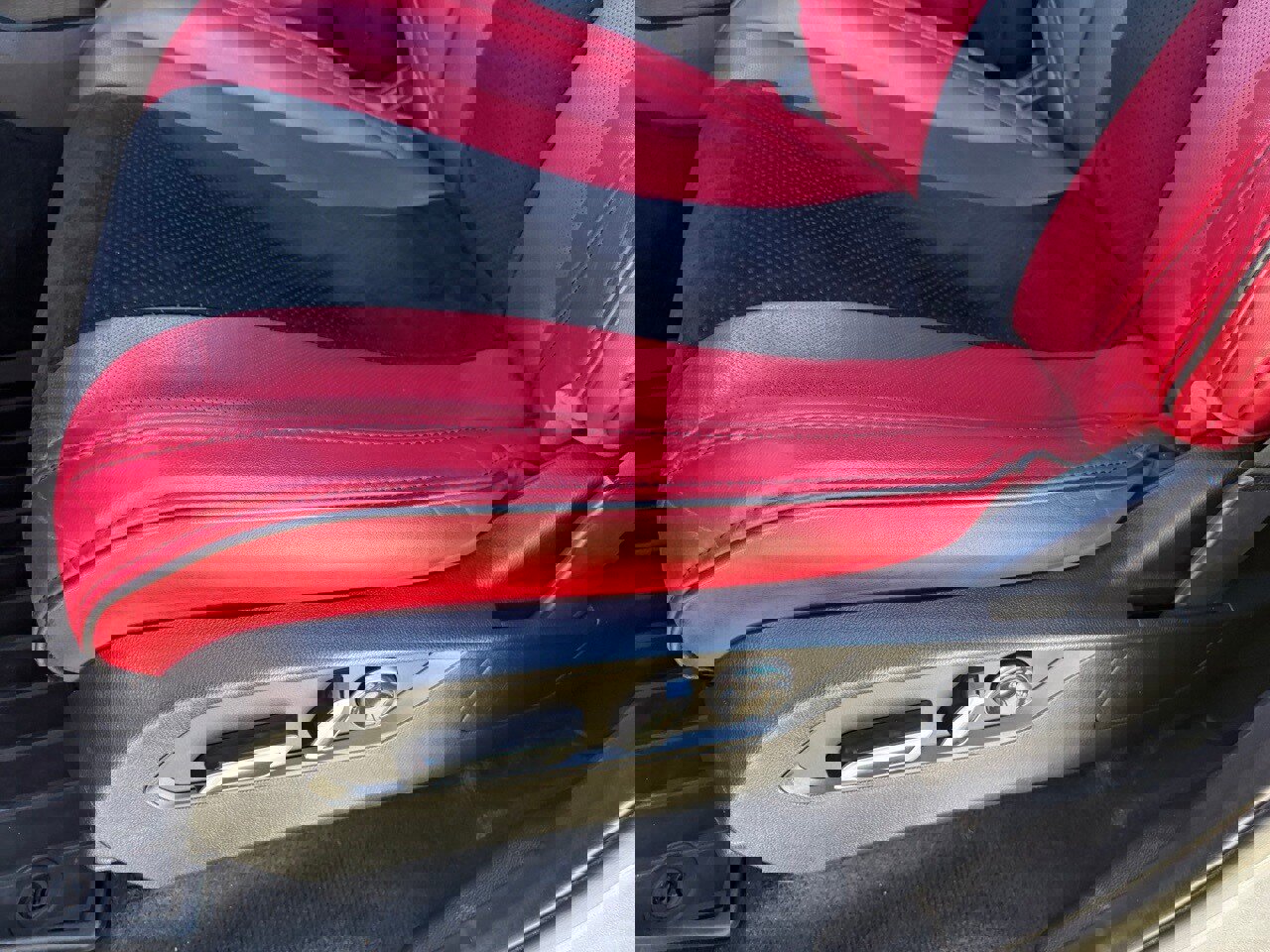 Used 2022 Acura MDX A-Spec image 35