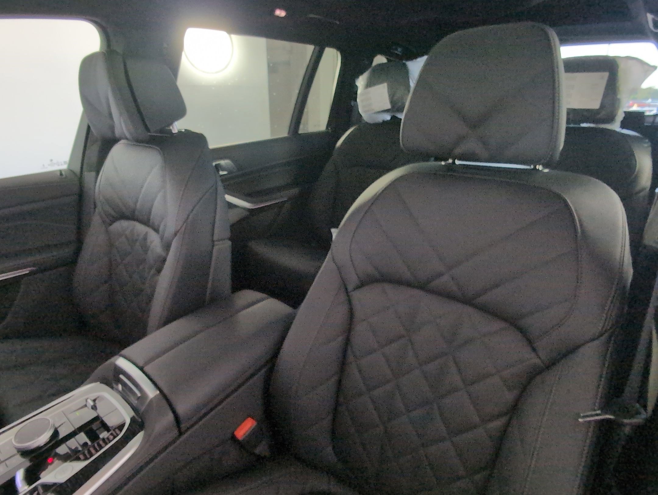 Used 2026 BMW X7 xDrive40i w/ M Sport Package image 23