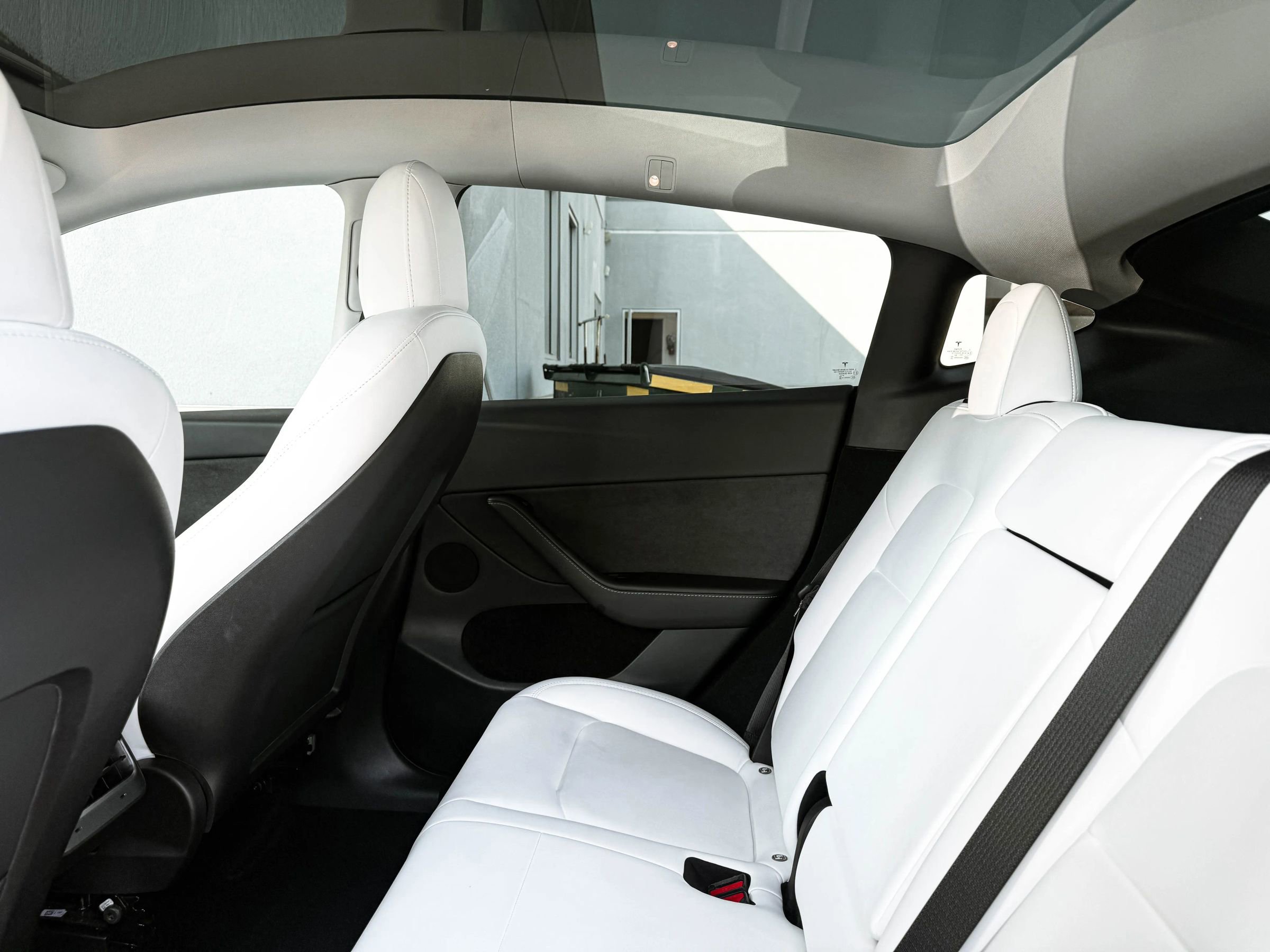 Used 2023 Tesla Model Y Performance image 23