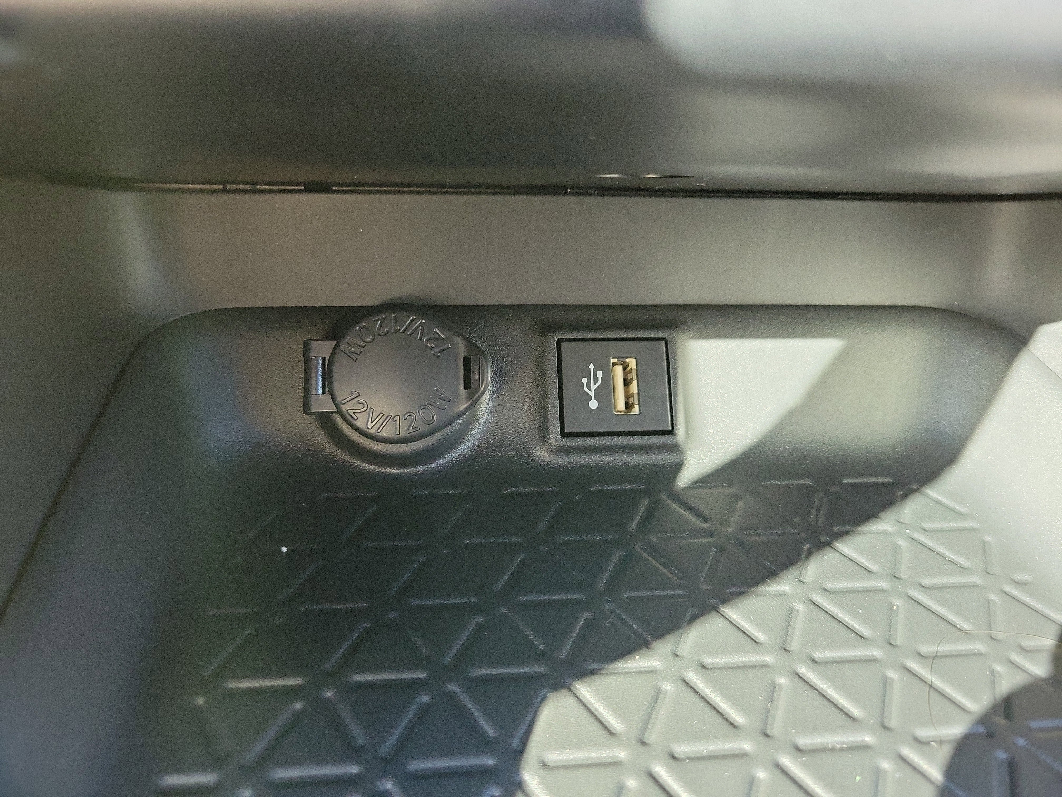 New 2025 Toyota RAV4 XLE w/ Convenience Package image 25