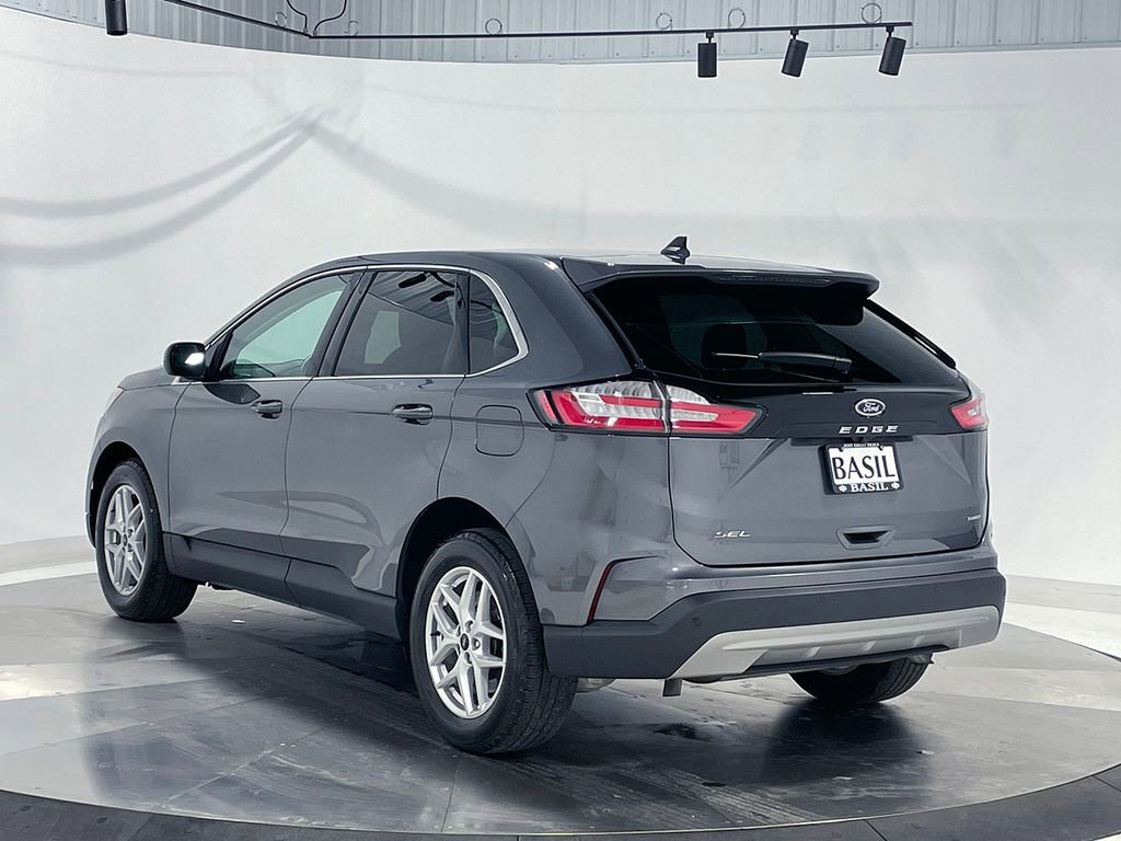 Used 2024 Ford Edge SEL image 13