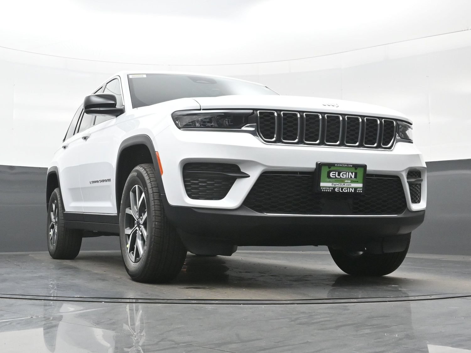 New 2027 Jeep Grand Cherokee Laredo AWD/4WD image 20