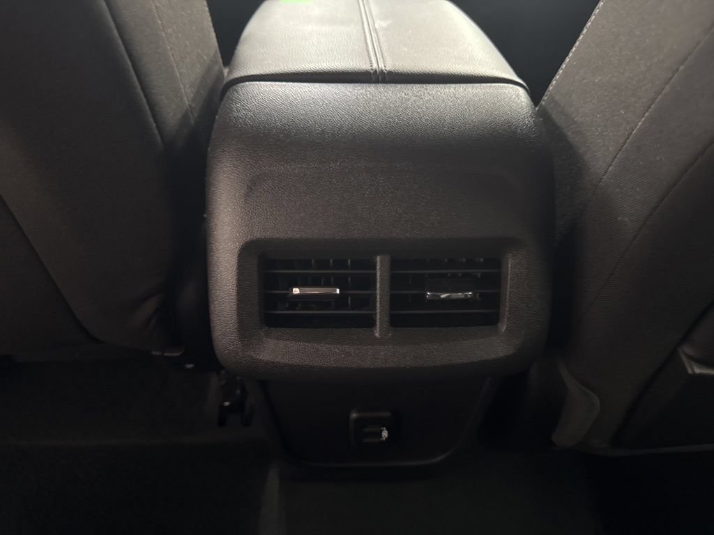 Used 2024 GMC Terrain SLE AWD/4WD image 19