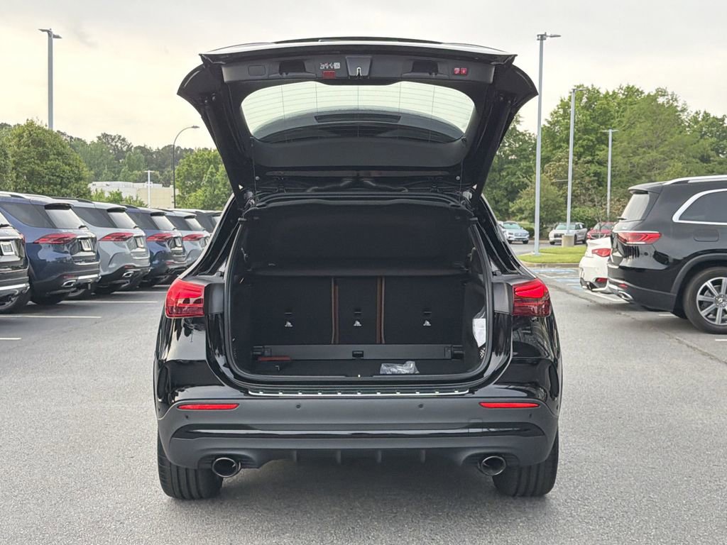 New 2026 Mercedes-Benz GLA 35 AMG 4MATIC image 14