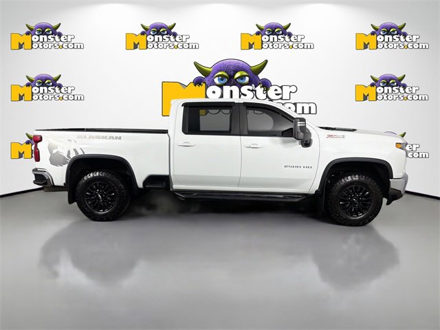 Used 2021 Chevrolet Silverado 2500 LT w/ Convenience Package image 4