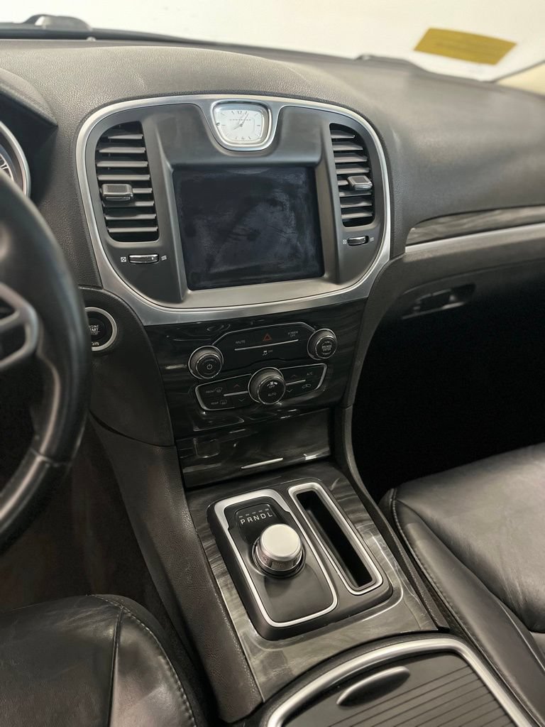 Used 2017 Chrysler 300 Limited AWD/4WD image 14