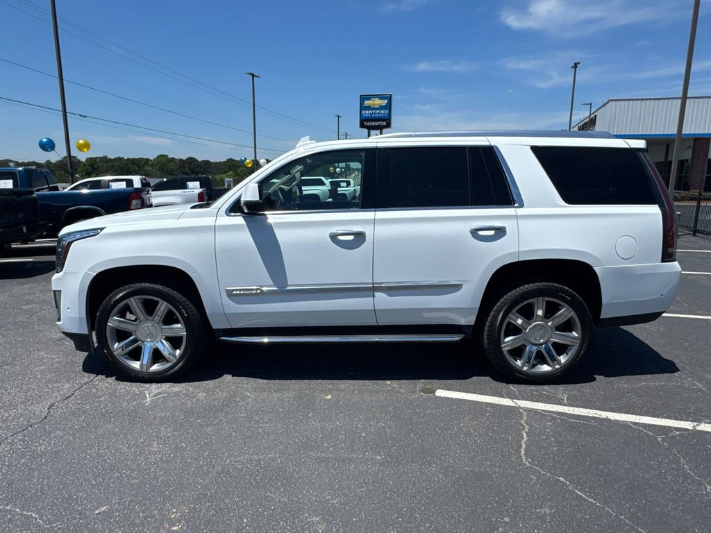 Used 2020 Cadillac Escalade Luxury RWD image 9