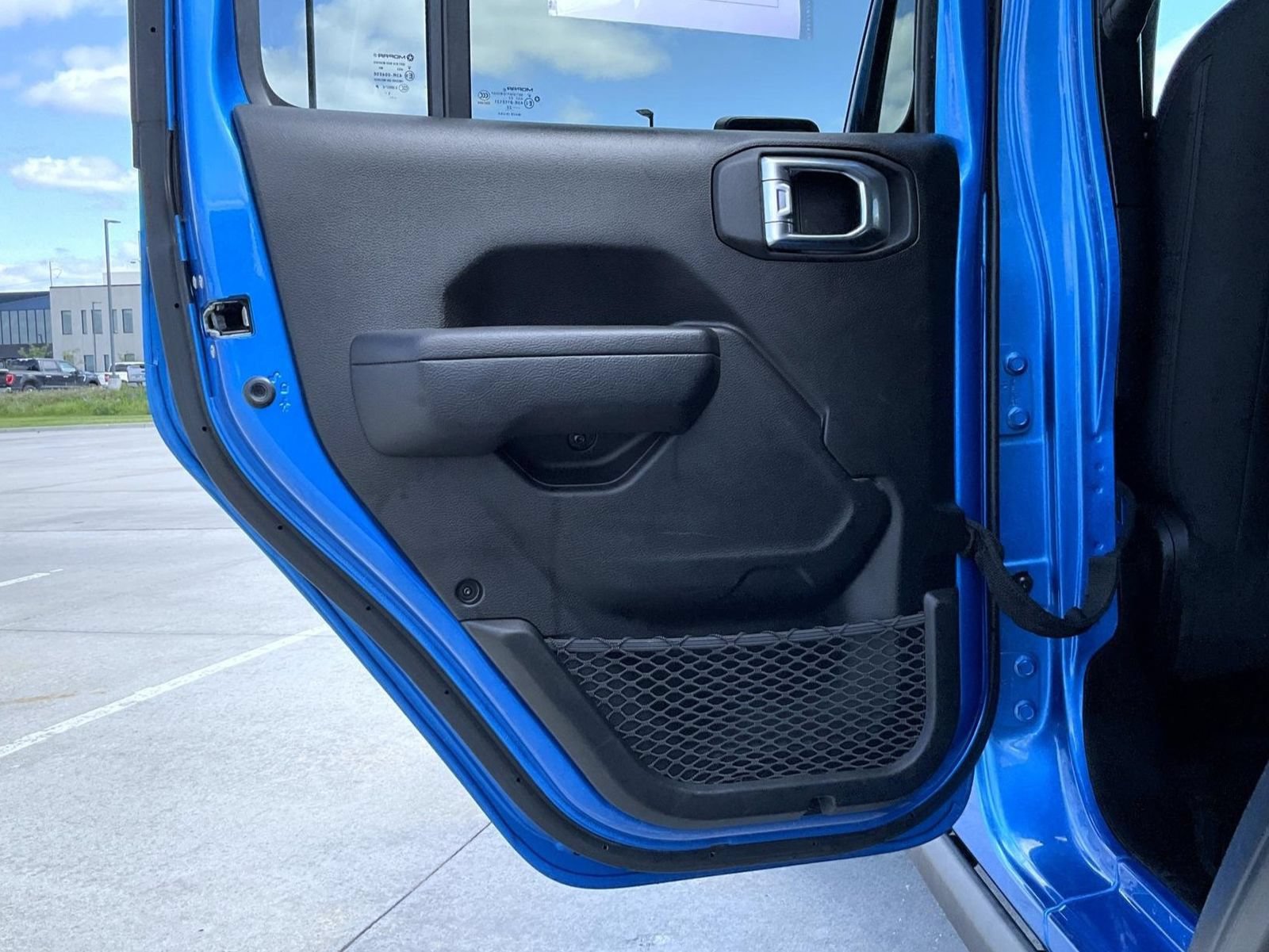 Used 2022 Jeep Wrangler Unlimited Sport AWD/4WD image 21