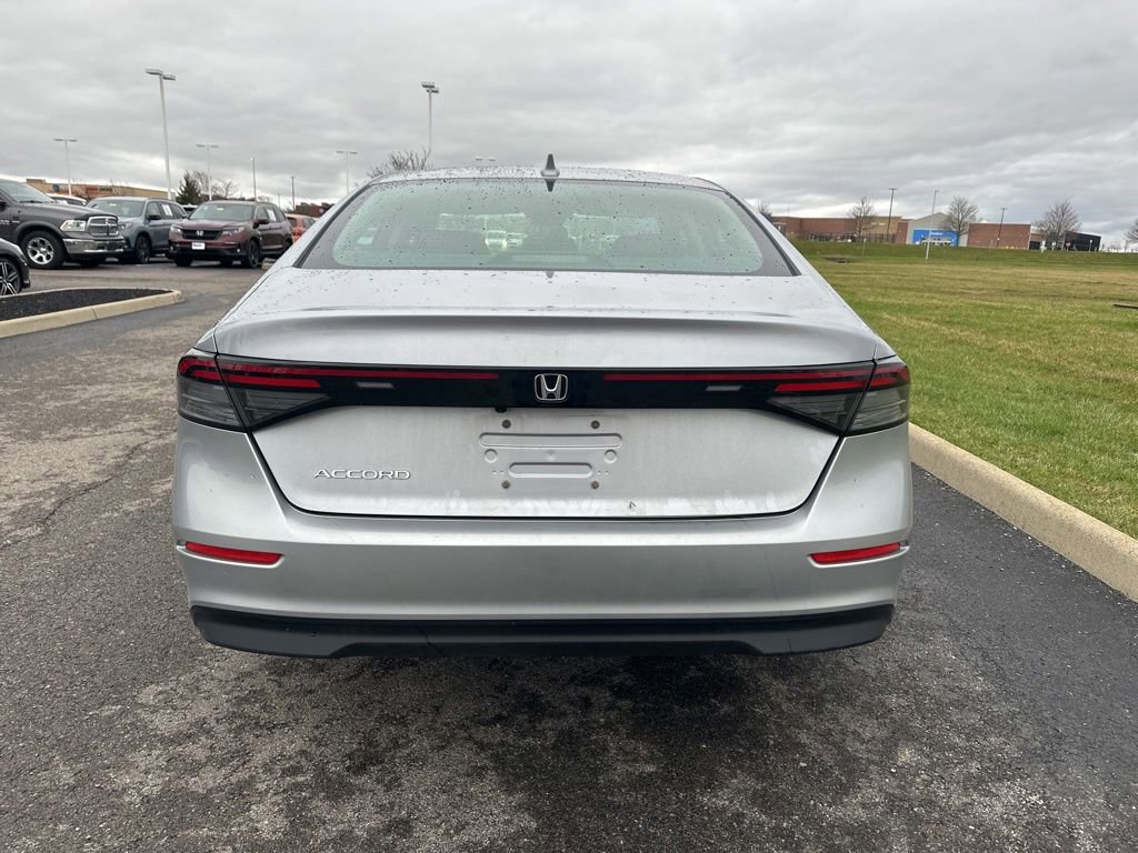 Used 2023 Honda Accord EX image 9