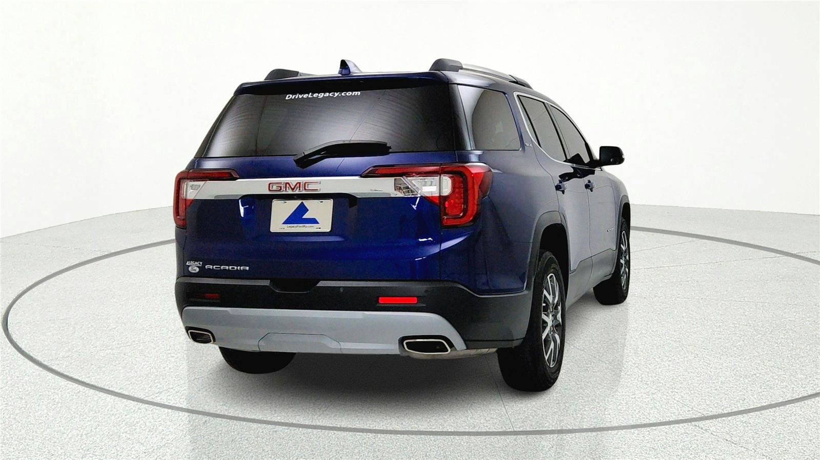 Used 2023 GMC Acadia SLE w/ Driver Convenience Package FWD image 6