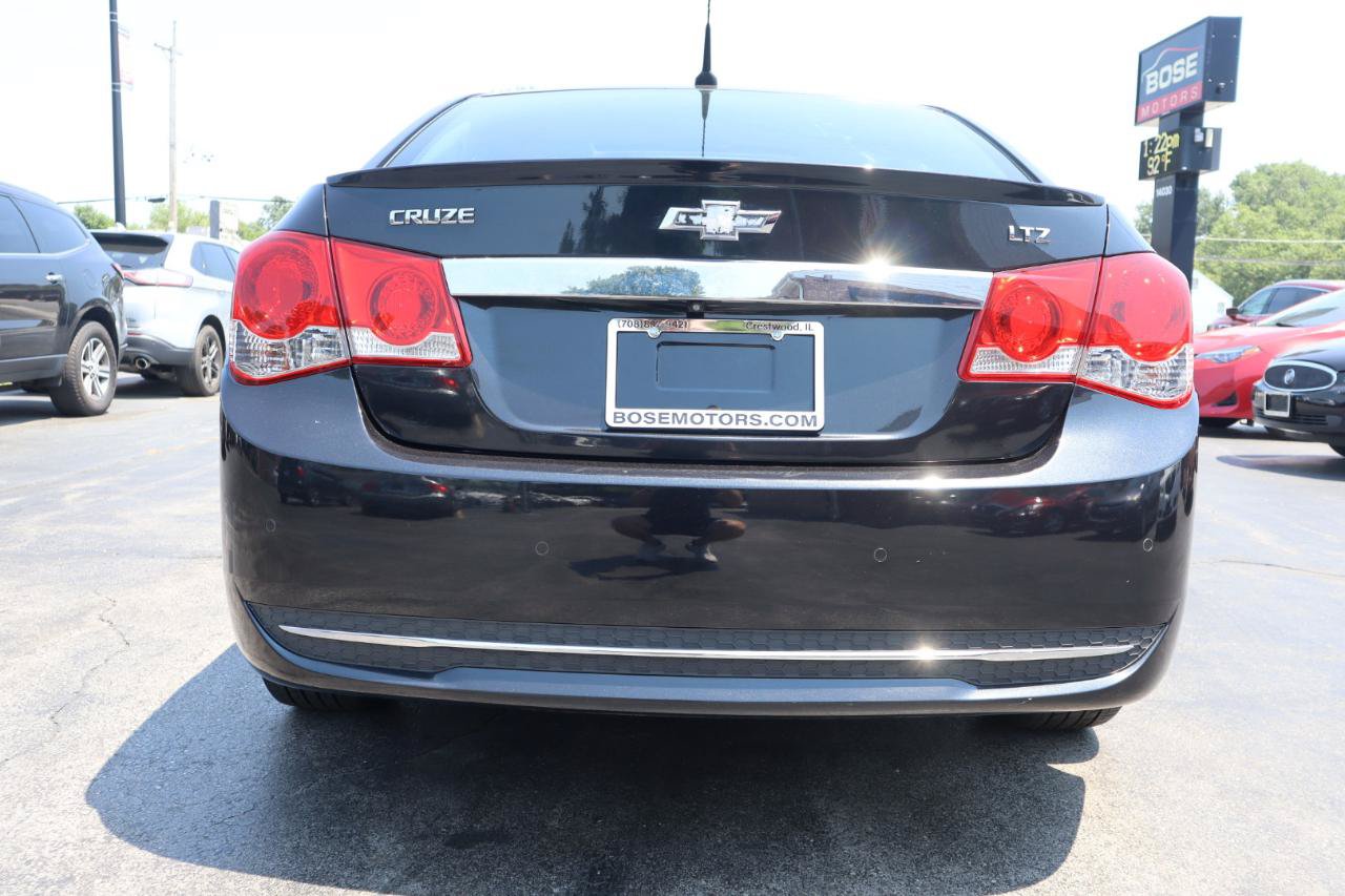 Used 2014 Chevrolet Cruze LTZ w/ Sun, Sound and Sport Package FWD image 4