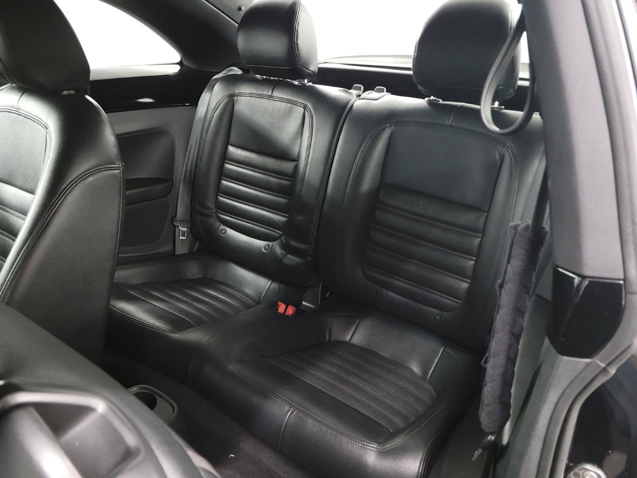 Used 2012 Volkswagen Beetle 2.0T FWD image 13