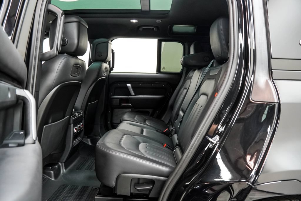 Used 2022 Land Rover Defender 110 X-Dynamic HSE AWD/4WD image 18
