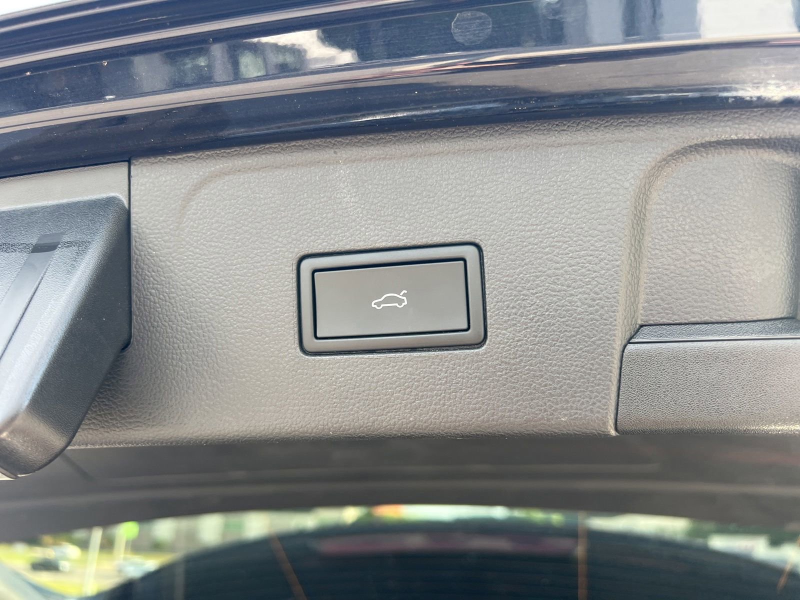 Certified 2026 Volkswagen Atlas Peak Edition AWD/4WD image 28