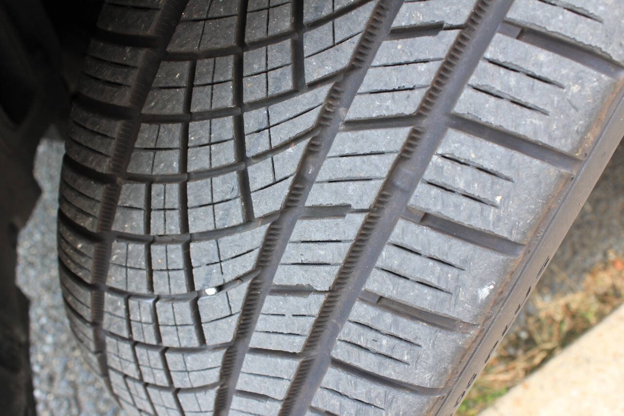 Used 2020 BMW X7 xDrive50i w/ Dynamic Handling Package image 4