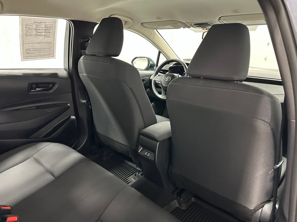 Used 2026 Toyota Corolla LE FWD image 55