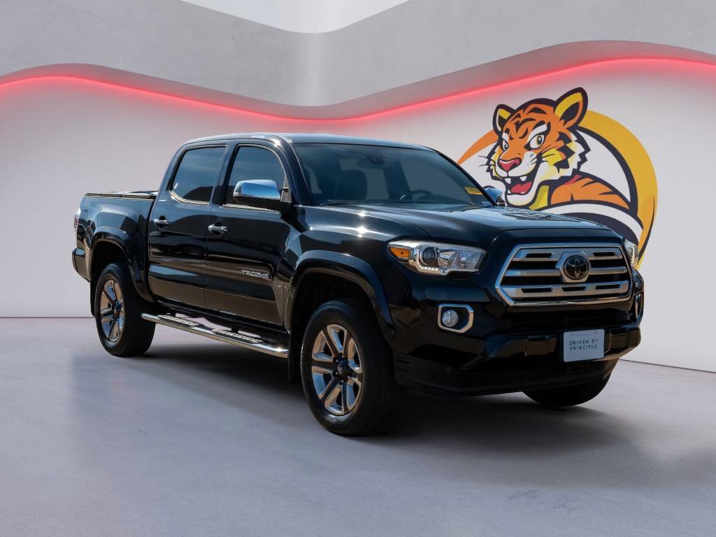 Used 2018 Toyota Tacoma Limited RWD image 3