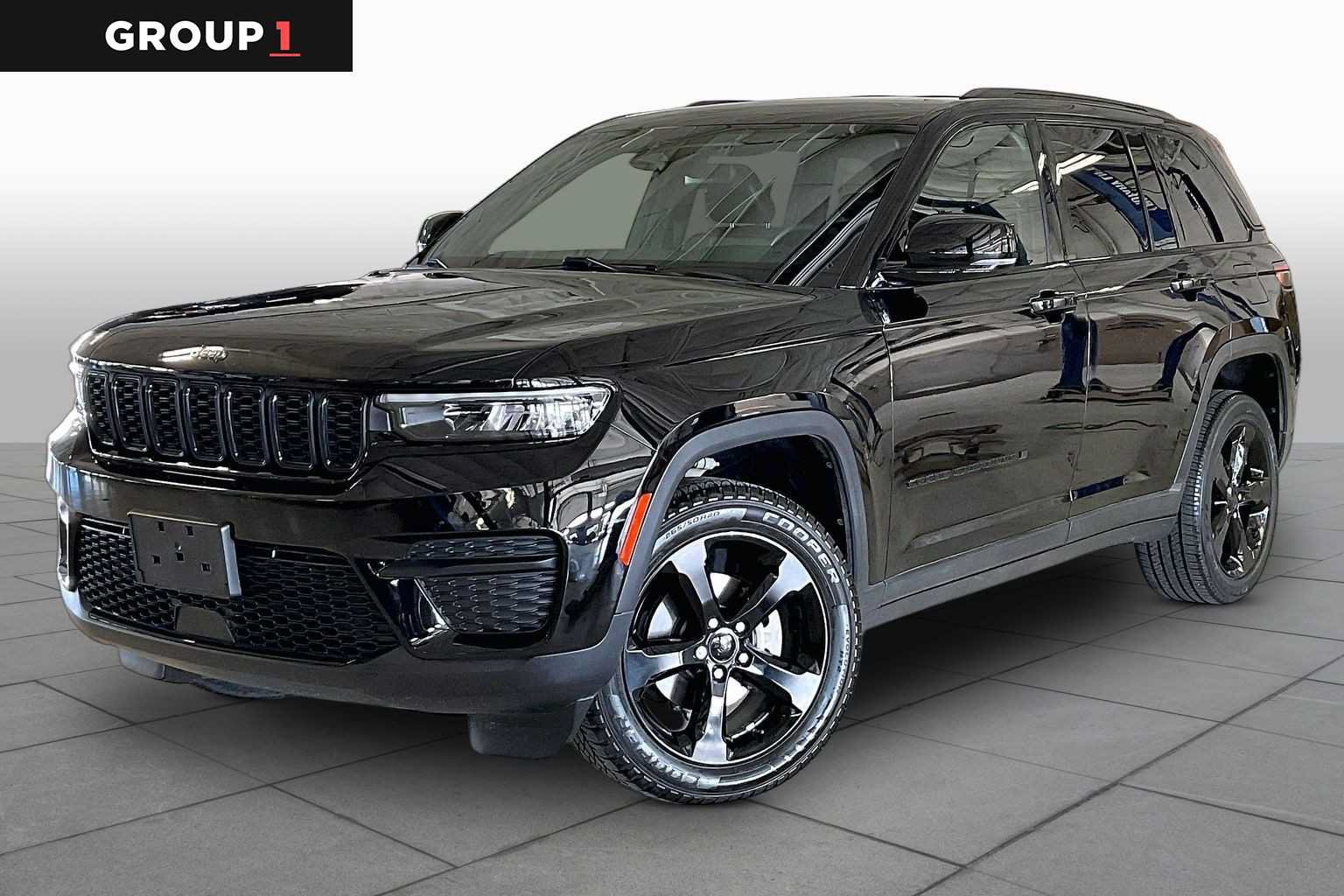 Used 2023 Jeep Grand Cherokee Altitude