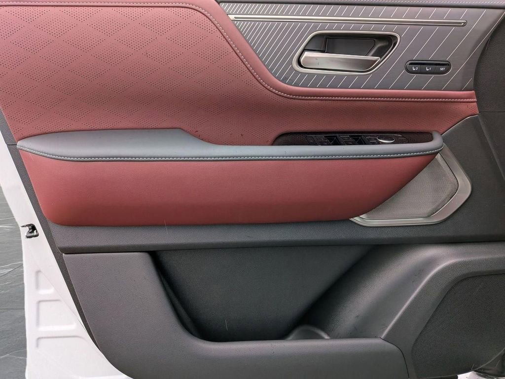 New 2026 INFINITI QX80 Autograph w/ Premium Cargo Package AWD/4WD image 14